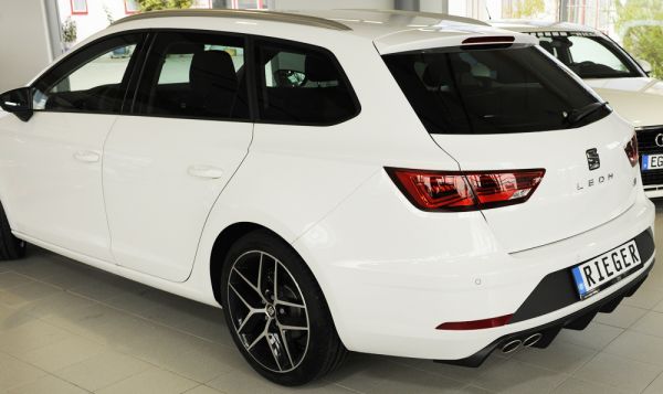 Rieger Heckeinsatz für Seat Leon FR (5F) 5-tür. (ST/Kombi) 01.17- (ab Facelift)