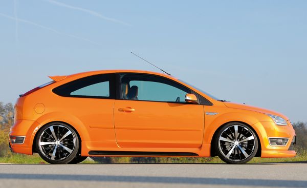 Rieger Heckansatz für Ford Focus 2 ST 3-tür. 10.05-01.08 (bis Facelift)